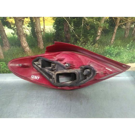 Piloto Trasero Derecho Para Peugeot 207