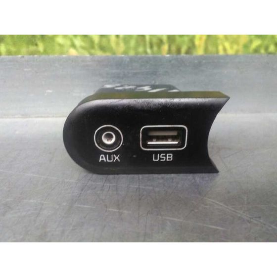 Conexion Usb/Aux para Kia Pro_Cee'd ( )