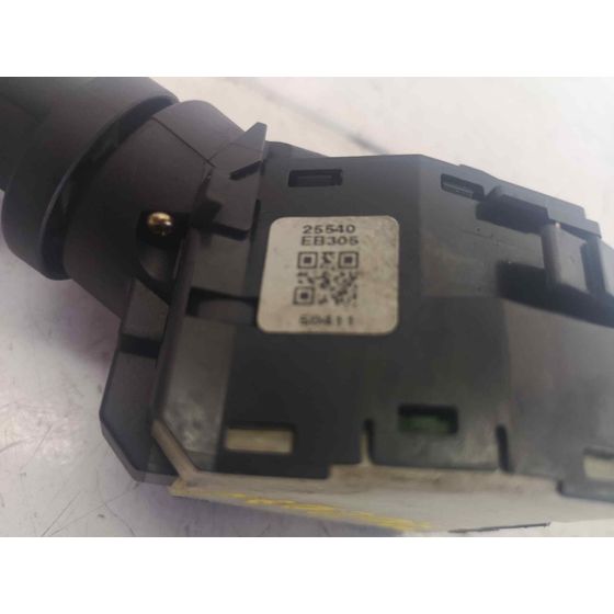 Mando Luces para Nissan Navara Pick-Up (D40M)