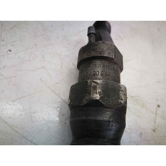 Inyector para Renault Rapid/Express (F40)
