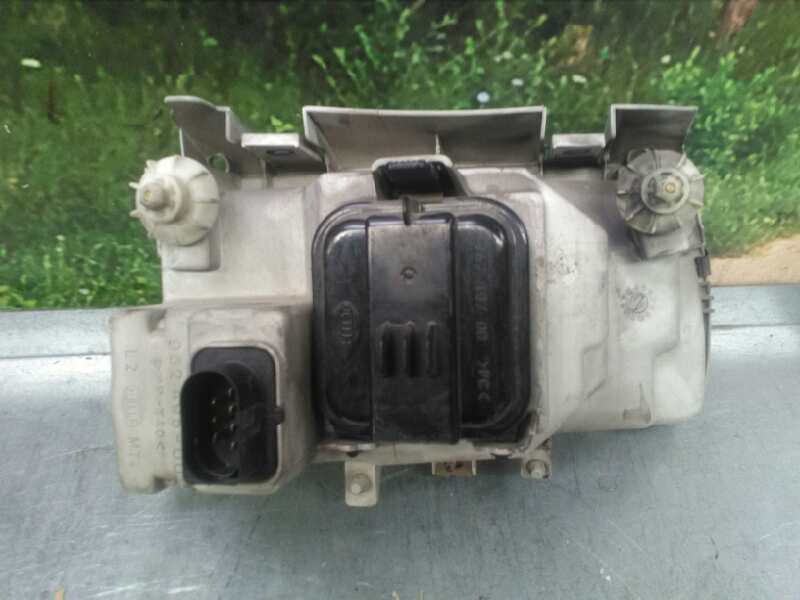 Faro Izquierdo Para Volkswagen Polo Berlina