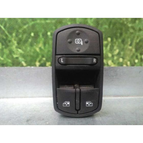 Mando Elevalunas Delantero Izquierdo Para Opel Corsa E