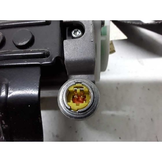 Pretensor Airbag Izquierdo para Nissan Almera (N16/E)