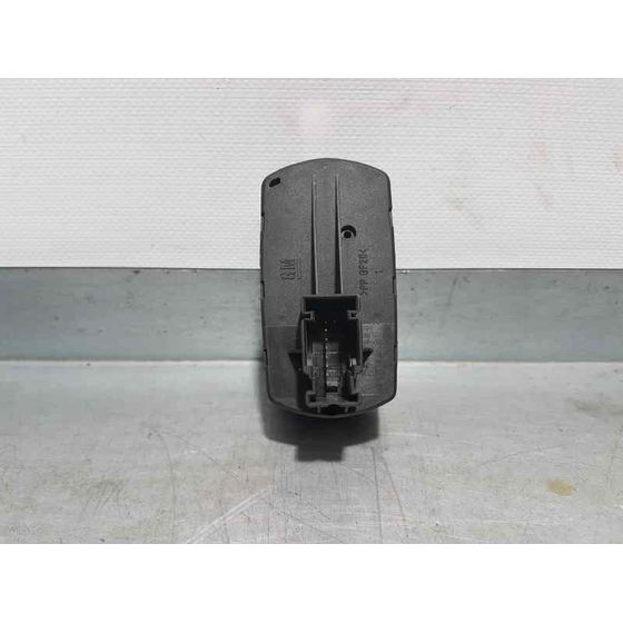 Mando Elevalunas Delantero Izquierdo Para Opel Corsa E