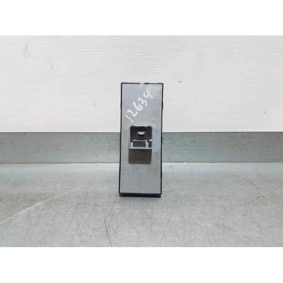 Mando Elevalunas Delantero Izquierdo Para Seat Altea Xl