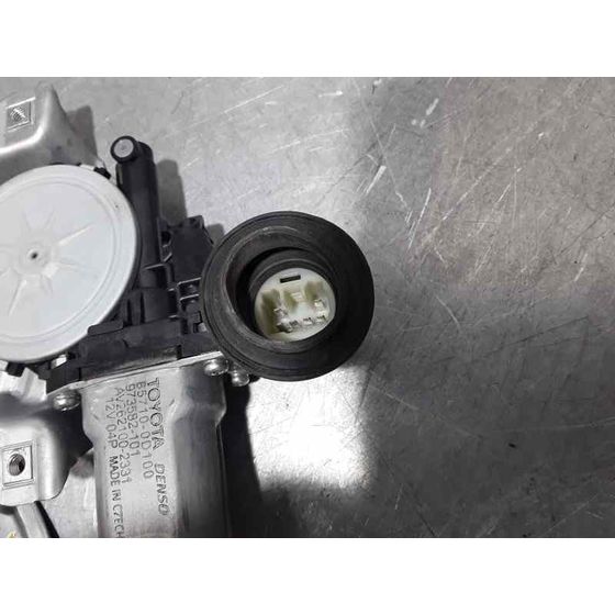 Elevalunas Trasero Izquierdo Para Toyota Yaris