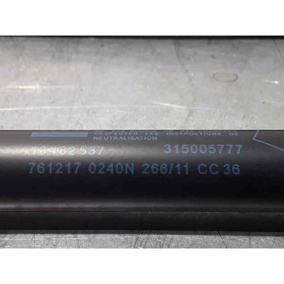 Amortiguadores Maletero / Porton Para Opel Corsa D