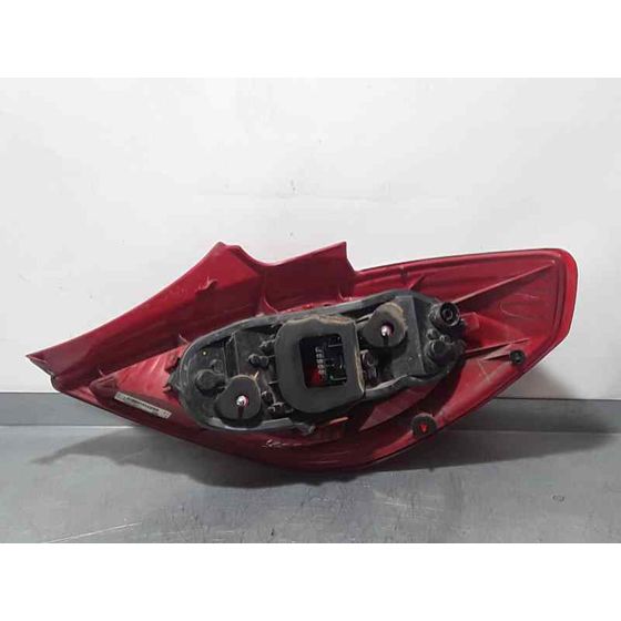 Piloto Trasero Izquierdo Para Opel Corsa D