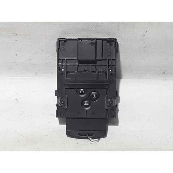 Clausor De Tarjeta Para Renault Scenic Iii