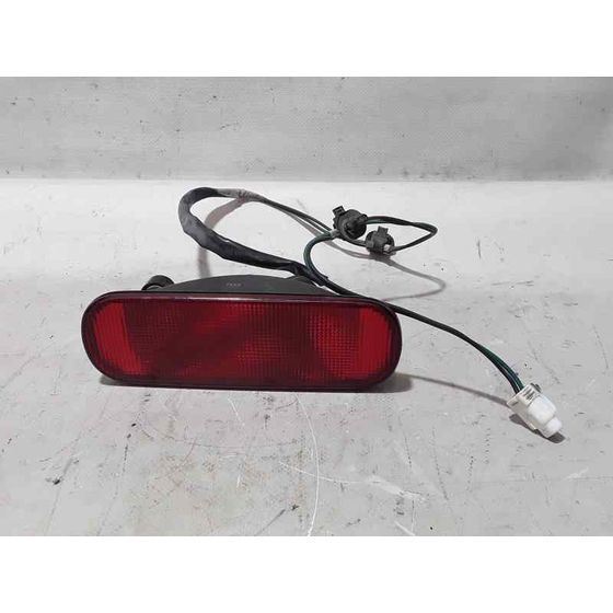 Faro Antiniebla Trasero Central Para Suzuki Swift Azg
