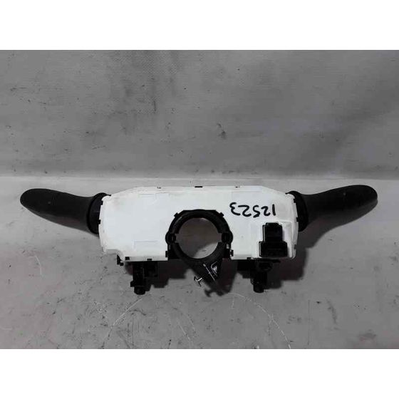 Mando Luces Y Limpia Para Nissan Qashqai