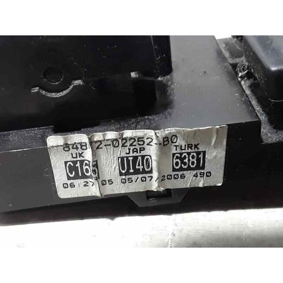 Mando Elevalunas Delantero Izquierdo Para Toyota Corolla