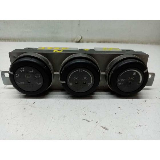 Mando Climatizador para Nissan X-Trail (T30)