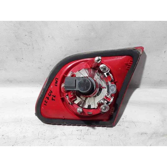 Piloto Trasero Izquierdo Para Volkswagen Passat Berlina