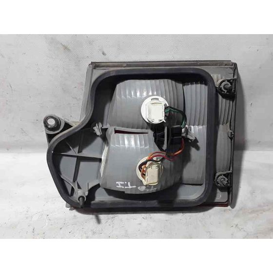 Piloto Trasero Izquierdo Para Saab 9-5 Familiar