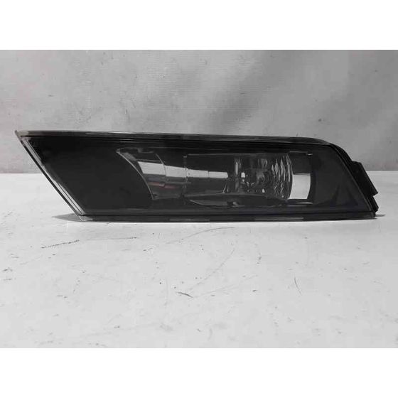 Faro Antiniebla Izquierdo Para Skoda Superb