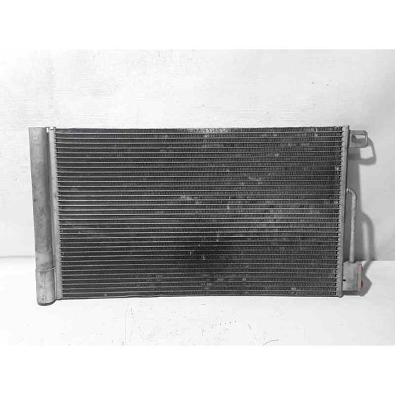 Condensador / Radiador Aire Acondicionado Para Fiat Punto