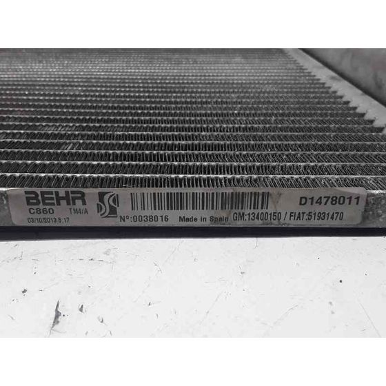 Condensador / Radiador Aire Acondicionado Para Fiat Punto