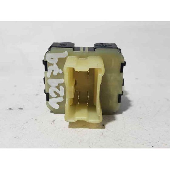 Mando Elevalunas Delantero Izquierdo Para Peugeot 1007