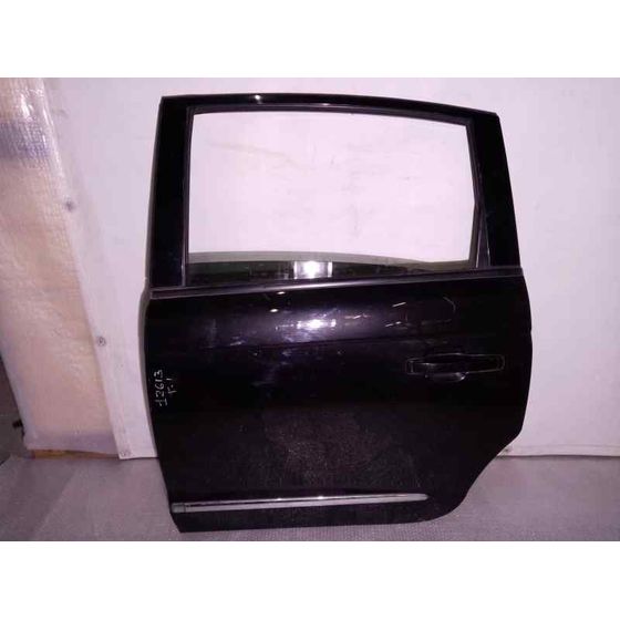 Puerta Trasera Izquierda Para Ssangyong Rodius