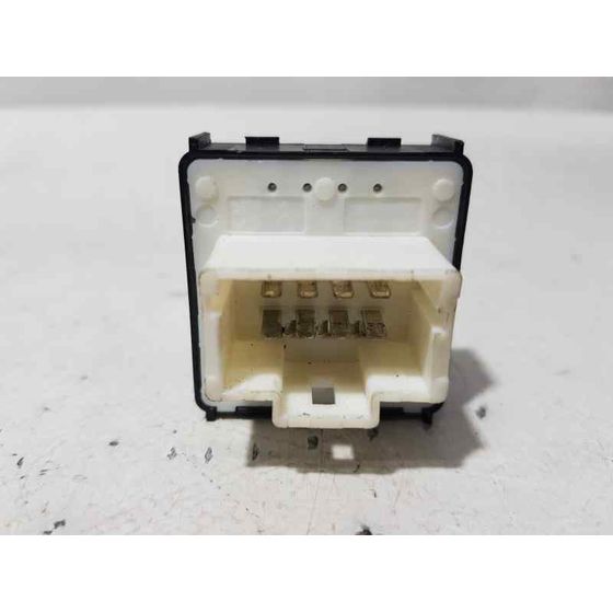 Mando Elevalunas Delantero Izquierdo Para Citroen Berlingo