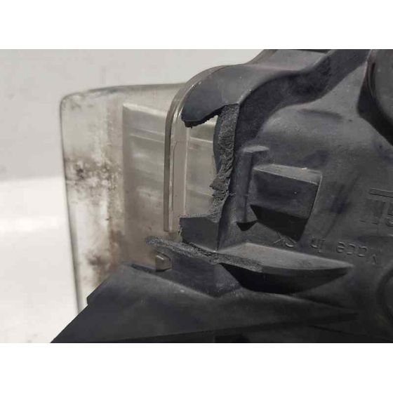 Faro Antiniebla Derecho Para Opel Insignia Berlina