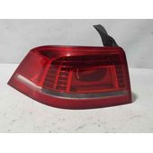 Piloto Trasero Izquierdo Para Volkswagen Passat Lim.