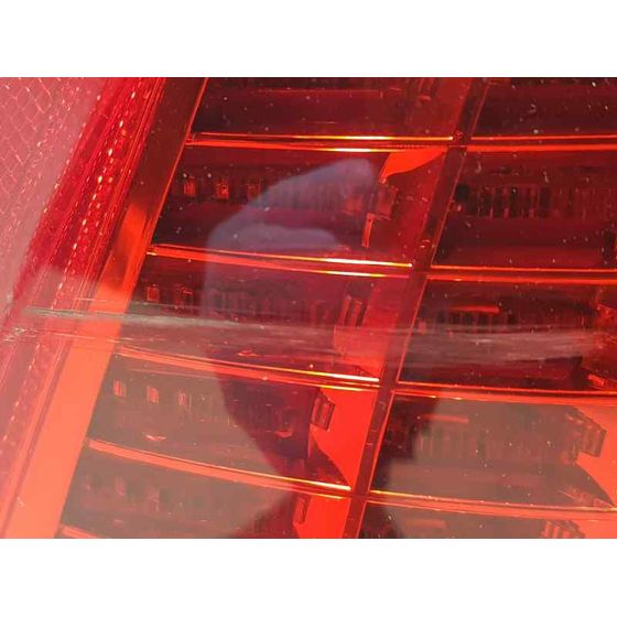 Piloto Trasero Izquierdo Para Volkswagen Passat Lim.