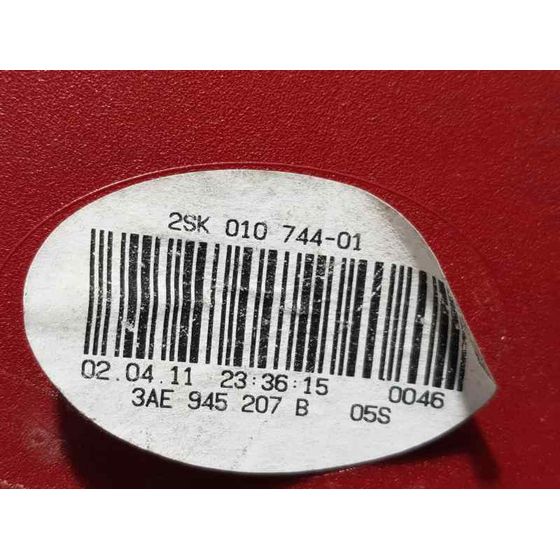 Piloto Trasero Izquierdo Para Volkswagen Passat Lim.