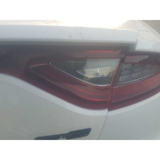Piloto Trasero Central Para Kia Stinger