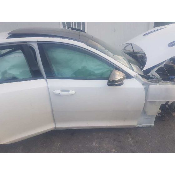 Puerta Delantera Derecha Para Kia Stinger