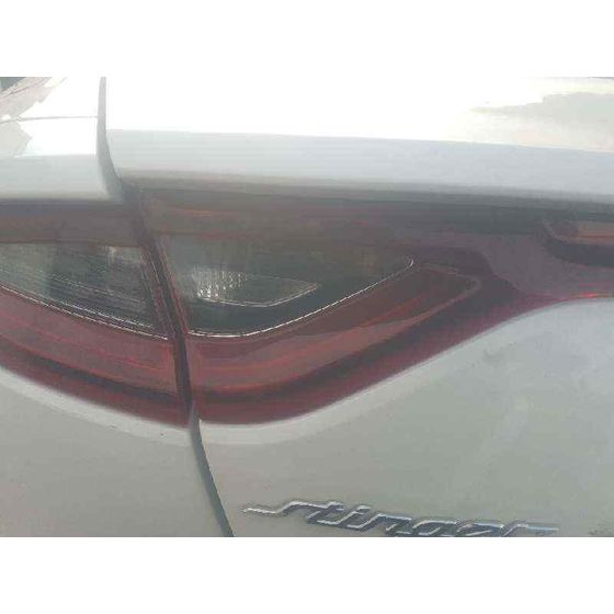 Piloto Trasero Central Para Kia Stinger
