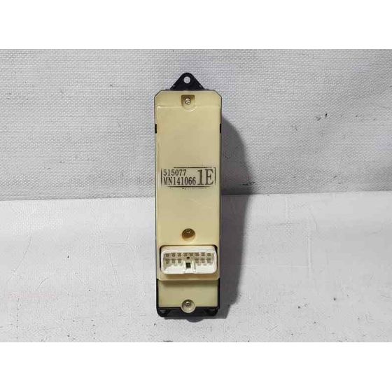 Mando Elevalunas Delantero Izquierdo Para Mitsubishi Grandis