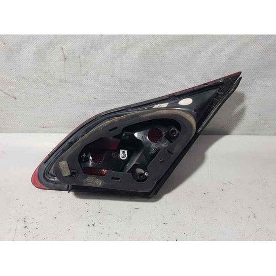 Piloto Trasero Izquierdo Para Opel Astra J Lim.