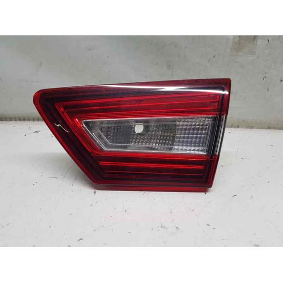 Piloto Trasero Derecho Para Renault Clio Iv