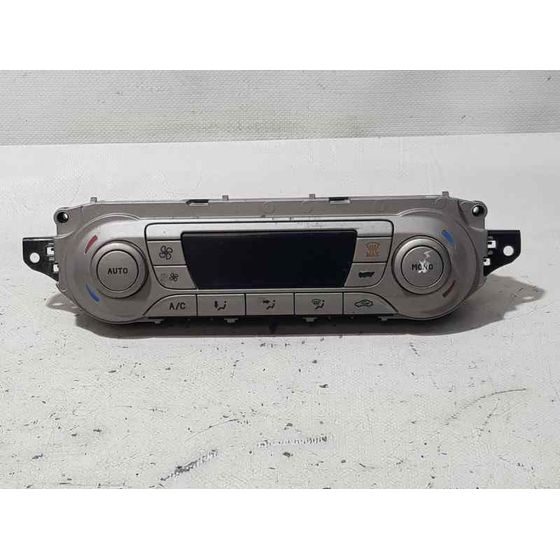 Mando Climatizador para Ford Focus Lim. (Cb4)