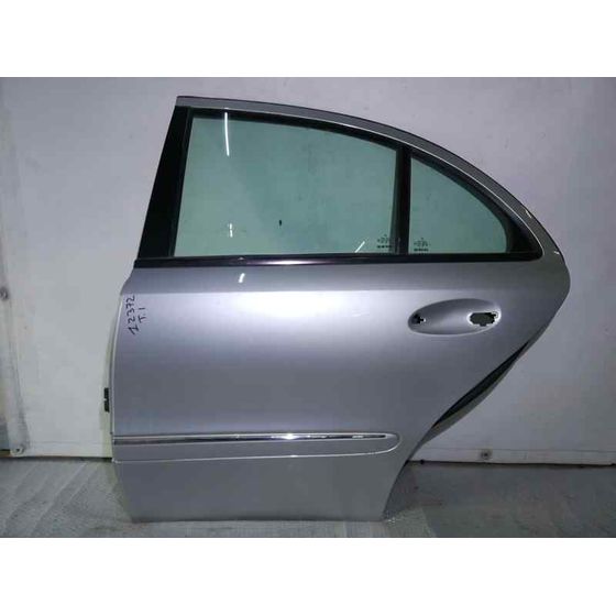 Puerta Trasera Izquierda Para Mercedes Clase E  Berlina