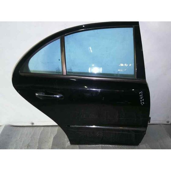 Puerta Trasera Derecha Para Mercedes Clase E Berlina