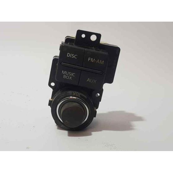 Mando Multifuncion Para Nissan Navara Pick-Up