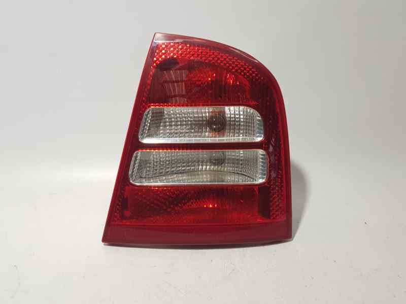 Piloto Trasero Derecho Para Skoda Octavia Berlina