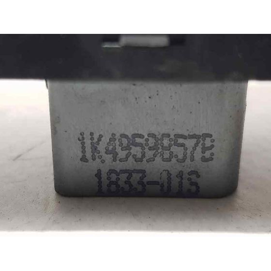 Mando Elevalunas Delantero Izquierdo Para Seat Altea Xl