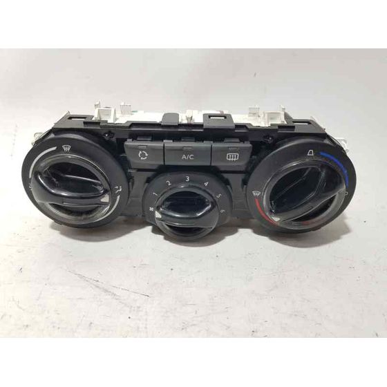 Mando Calefaccion / Aire Acondicionado Para Peugeot 208