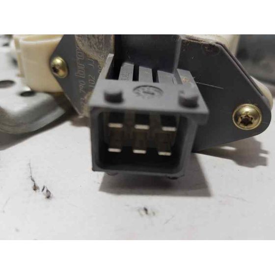 Elevalunas Trasero Derecho Para Toyota Avensis Berlina