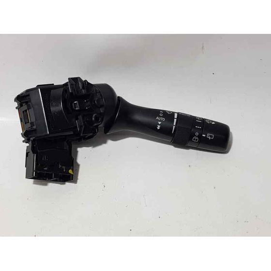 Mando Limpia Para Toyota Auris