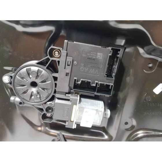 Elevalunas Delantero Derecho Para Volkswagen Passat Lim.