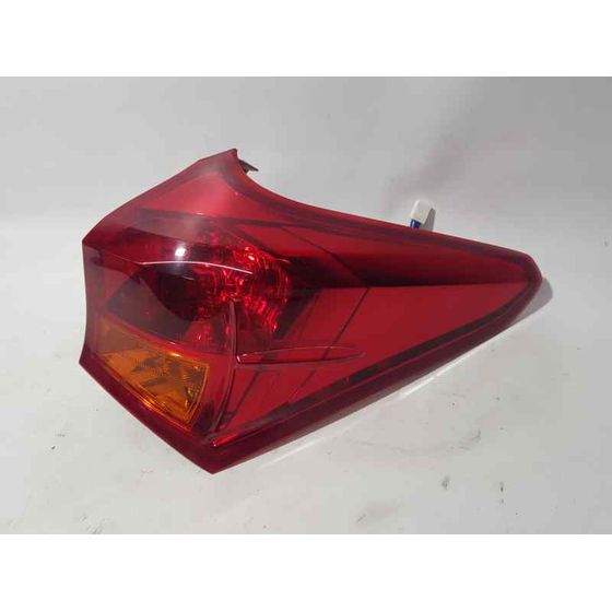 Piloto Trasero Derecho Para Toyota Auris Touring Sports