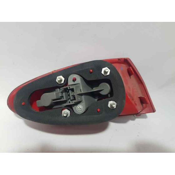 Piloto Trasero Derecho Para Alfa Romeo 147