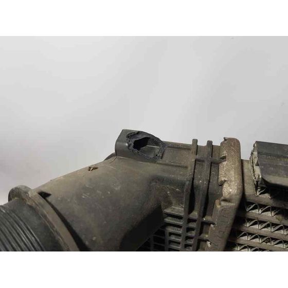 Intercooler Para Volkswagen Passat Lim.