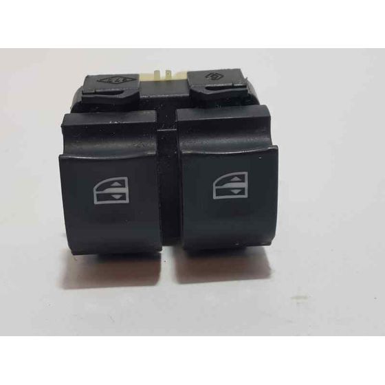 Mando Elevalunas Delantero Izquierdo Para Renault Clio Iv