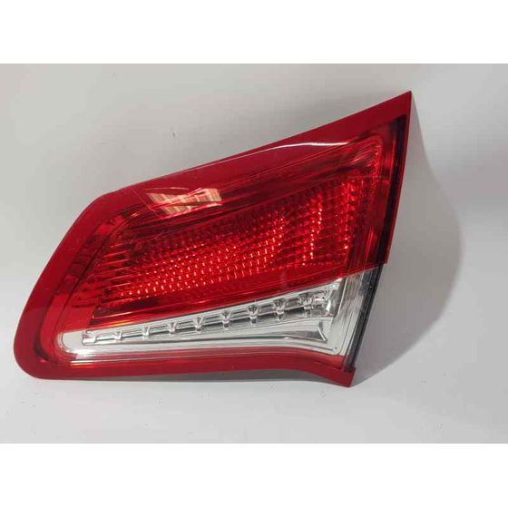 Piloto Trasero Derecho Para Citroen C4 Lim.